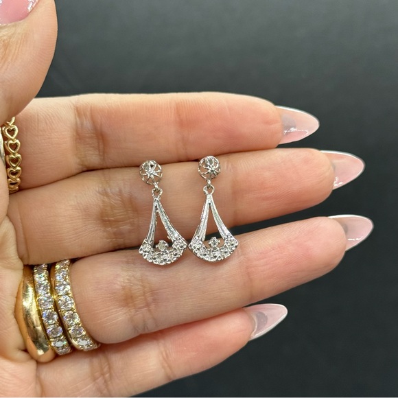 Victorian 14k white gold diamond earrings - Picture 4 of 7